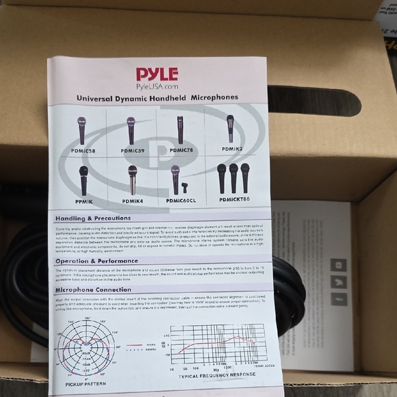 Behringer UMC204HD Audio Interface - Picture 11 of 11